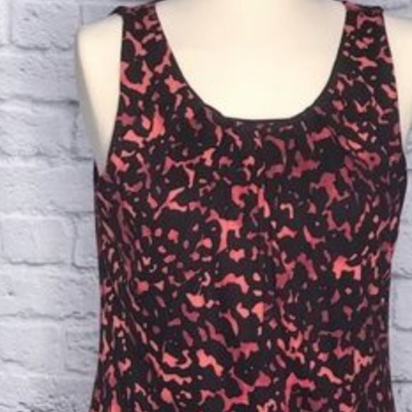 Ann Taylor | Women's red leopard print sleeveless blouse top - Picture 3 of 10